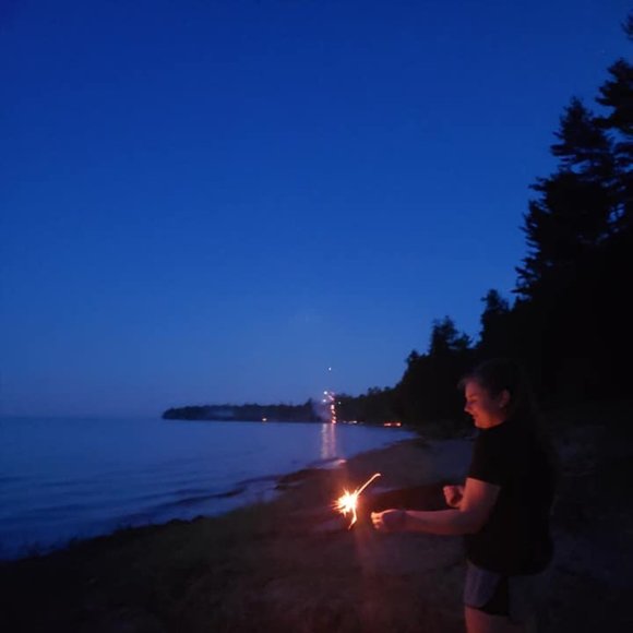 Meet your Posher, Irene - Picture 2 of 5